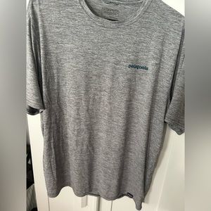 Patagonia Capilene Cool Daily T Shirt - men’s Large